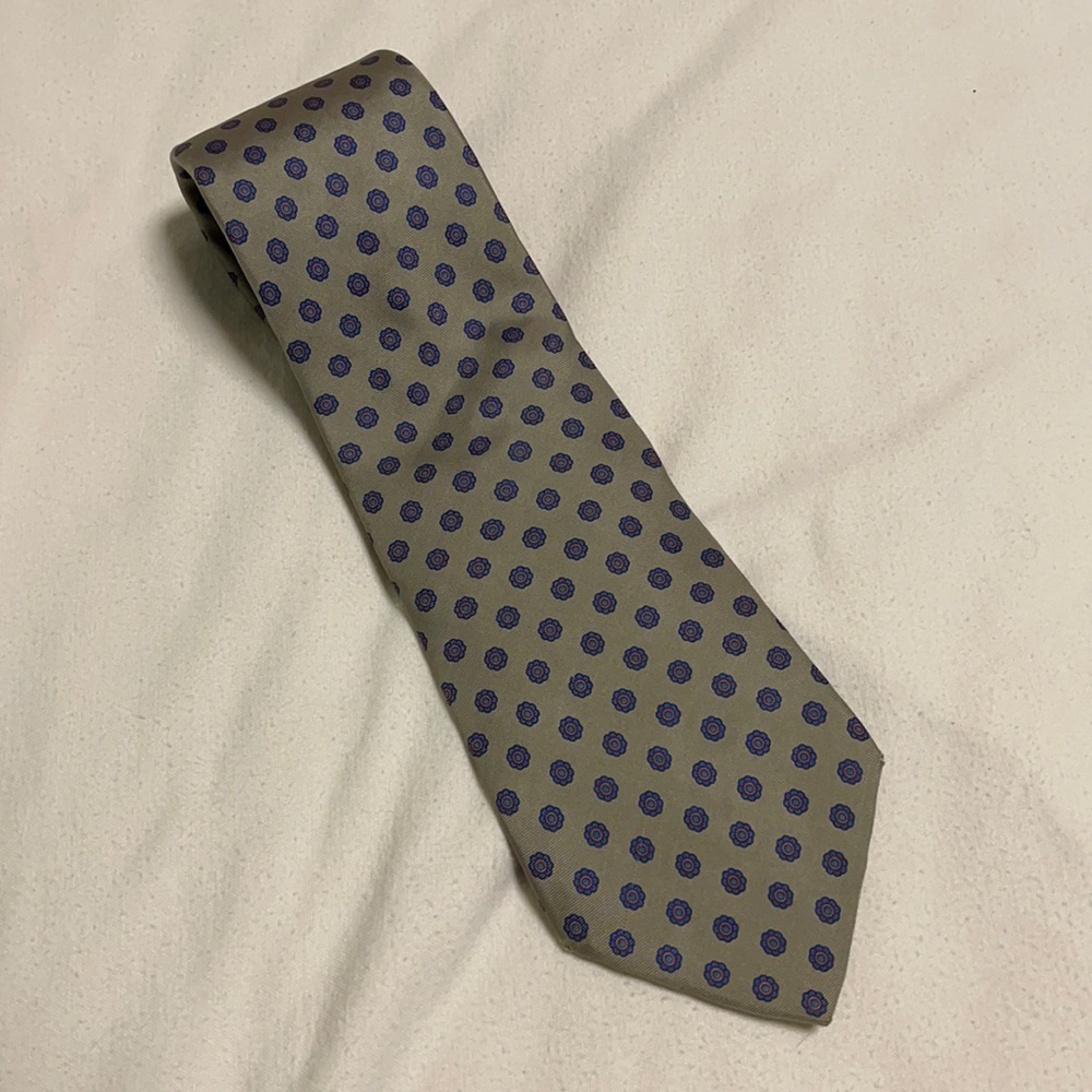 Neil Martin 100% silk tie